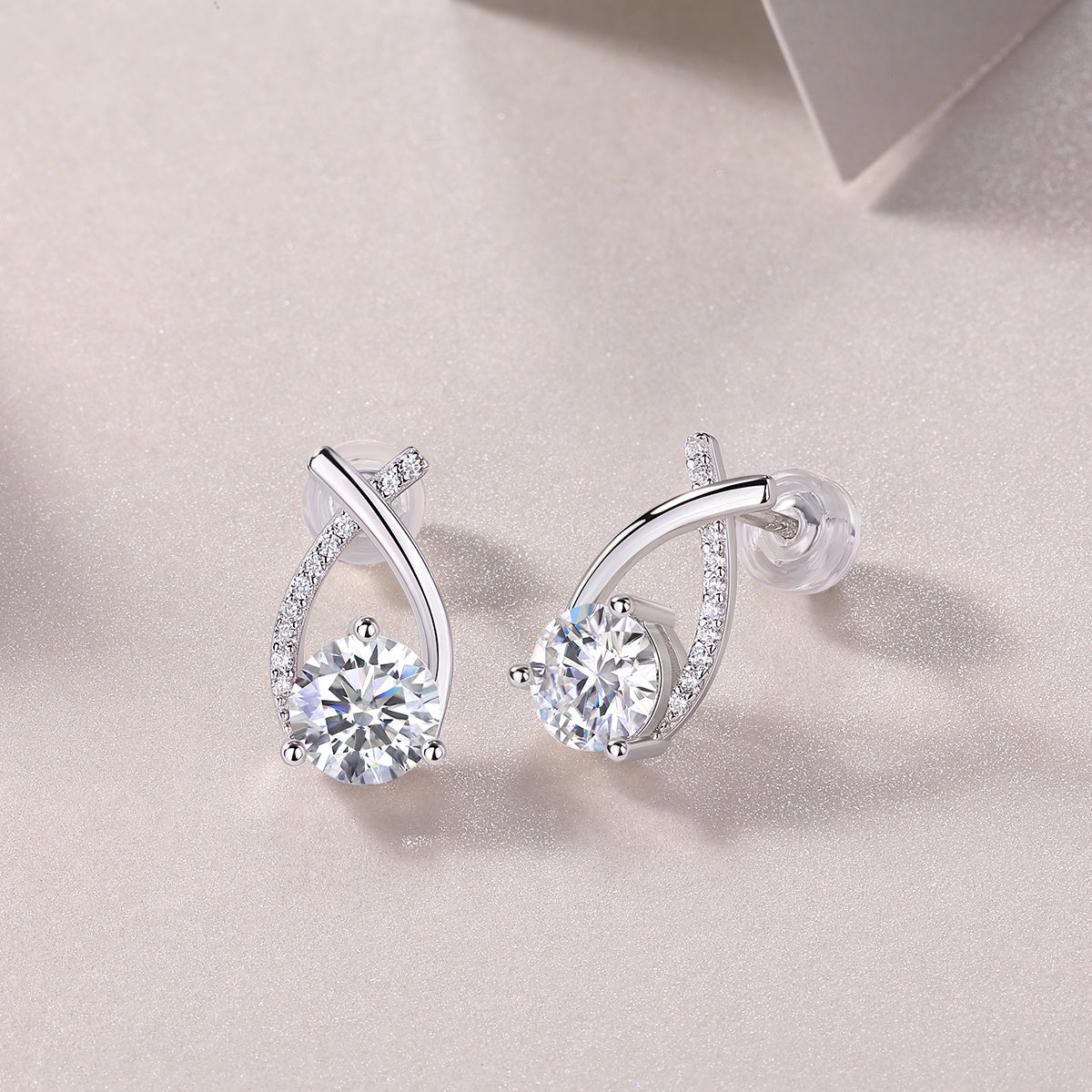 Happy Encounter Moissanite Jewelry Set